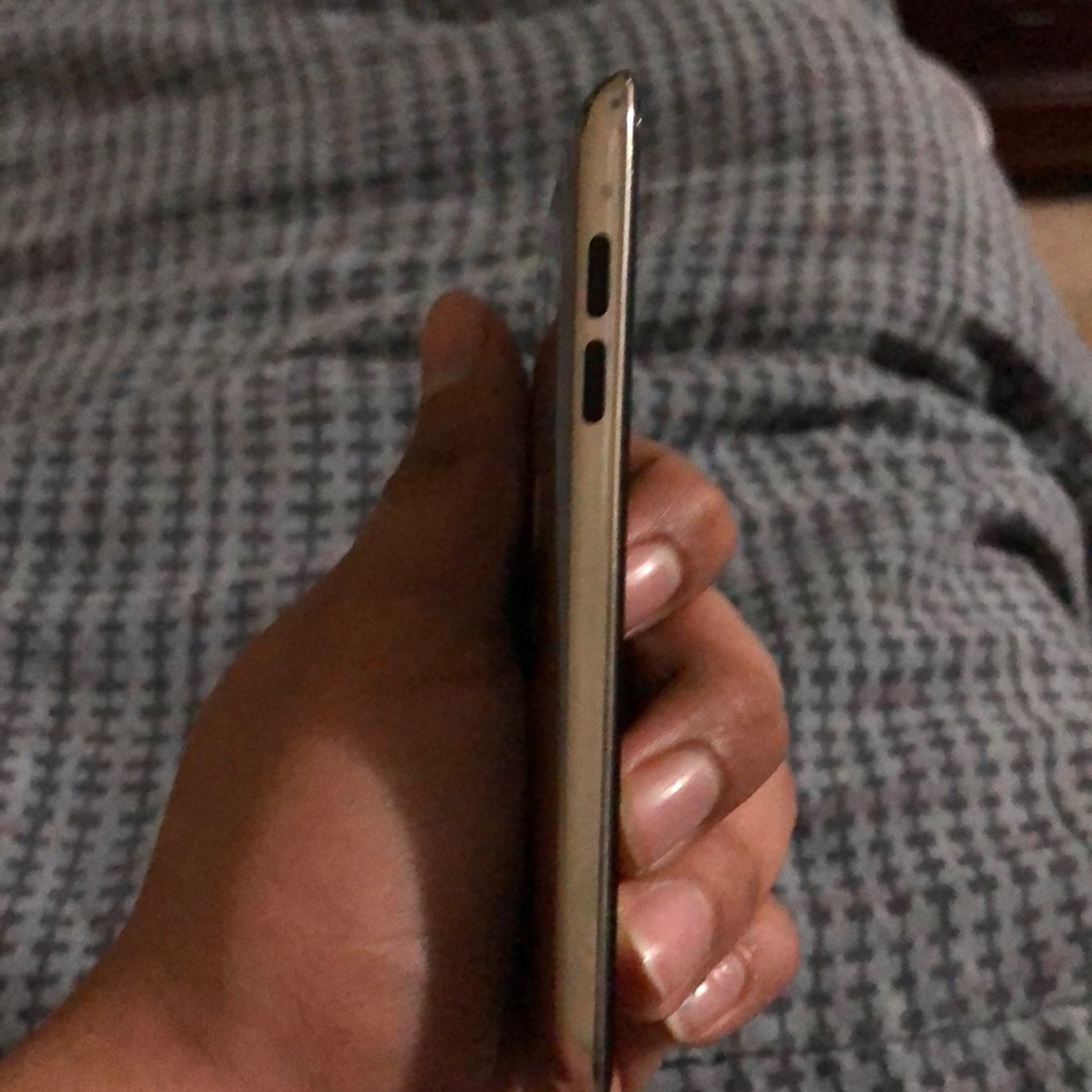 iPod touch - Picture 4 of 5